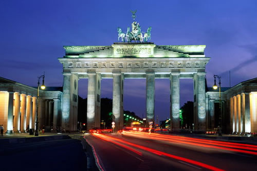 В октябре 1990 года Берлин становится столицей объединенной Германии