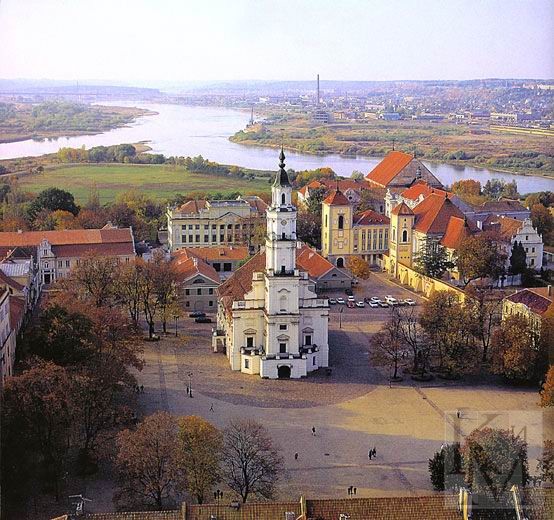 В 1919 году Вильнюс заняли русские, поэтому вся местная власть переехала в Каунас и город с 1920 по 1940 годы стал временной столицей Литвы.