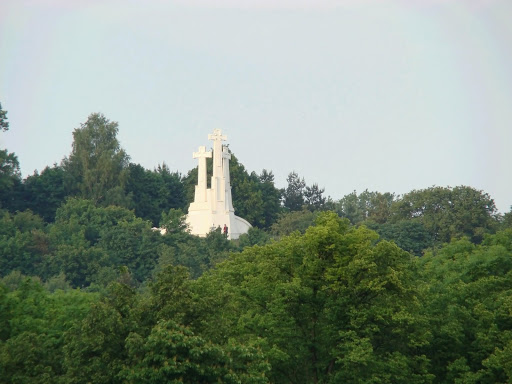 Особой достопримечательностью Вильнюса можно считать гору Трёх крестов, откуда также открывается чудесный вид на город