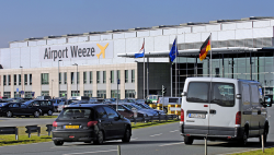 Аэропорт Дюссельдорфа Weeze является базой авиакомпании Ryanair 
