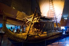 Обязательно посетите музеи легендарных экспедиций: плот Кон-Тики, полярное судно Фрам, ладьи викингов в идеальном состоянии – всё это можно отыскать на соответствующих экспозициях в Осло – города, обожающего свою историю.